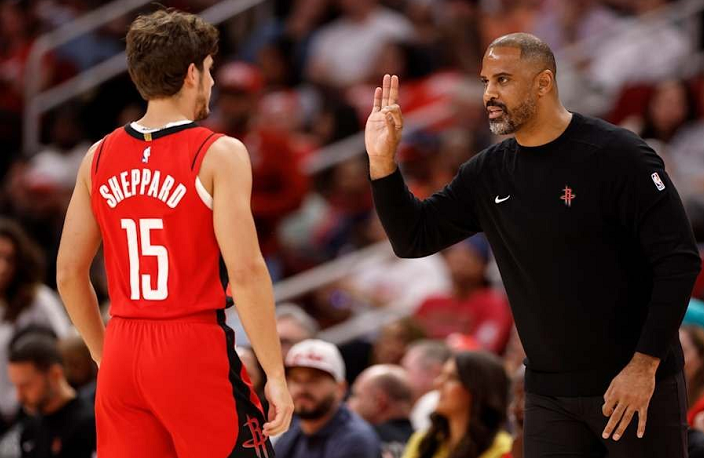 九游平台-19分7板10助6断2帽！谢泼德刷爆NBA纪录，乌度卡却遇上难题了