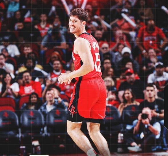 九游平台-斯通选对人？火箭选中1人，收获4大技能，补强2个位置，解放3核心